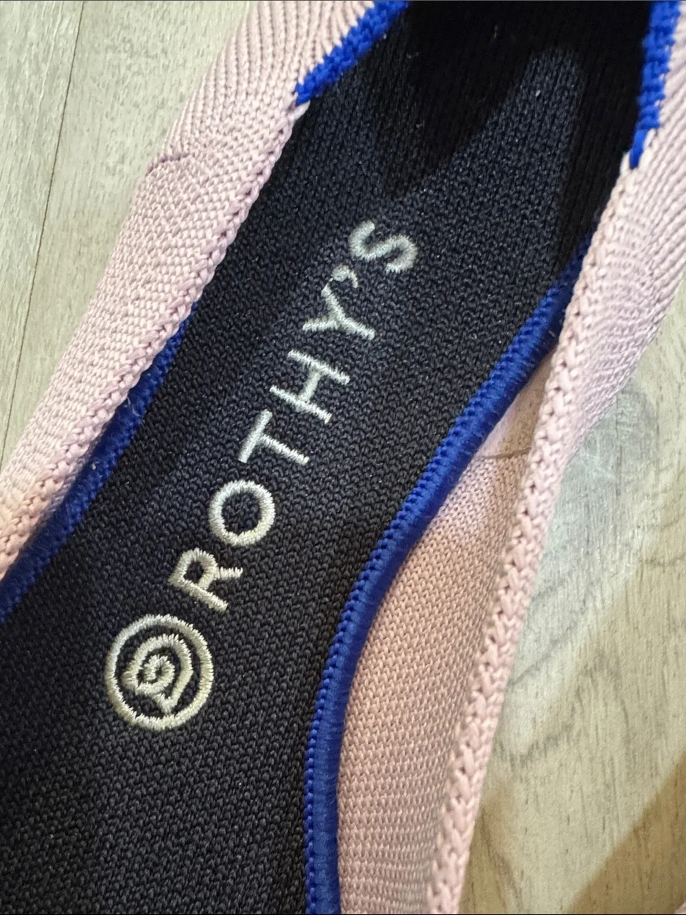 Rothy’s The Point Pointed Toe Flats — Lilac w/ Blue Trim size 9